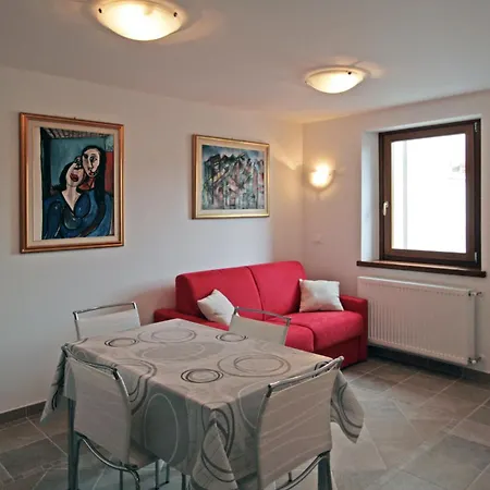 Nonna Leni - Rooms & Apartments Πανσιόν 3*