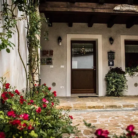 Πανσιόν Nonna Leni - Rooms & Apartments 3*